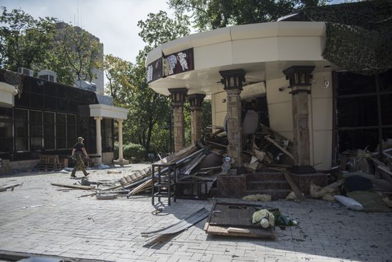 Bidding last respects to Donetsk People's Republic Head Alexander Zakharchenko