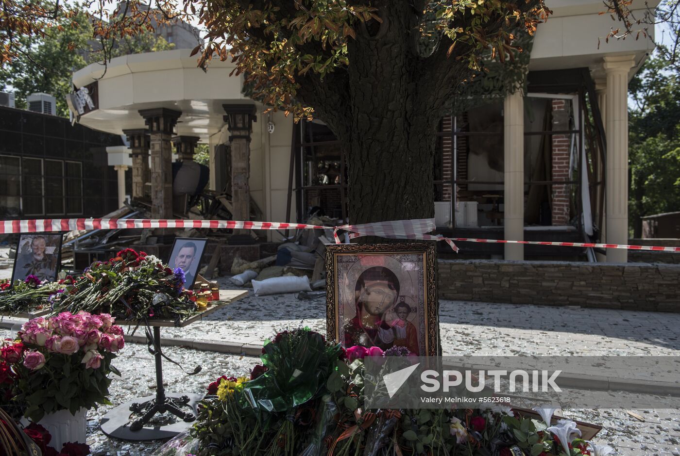 Bidding last respects to Donetsk People's Republic Head Alexander Zakharchenko