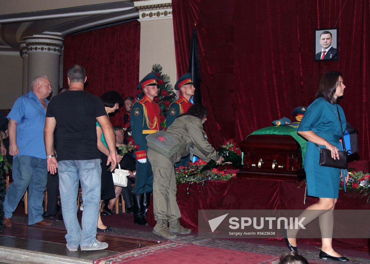 Bidding last respects to Donetsk People's Republic Head Alexander Zakharchenko