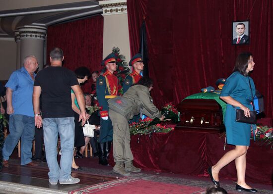Bidding last respects to Donetsk People's Republic Head Alexander Zakharchenko