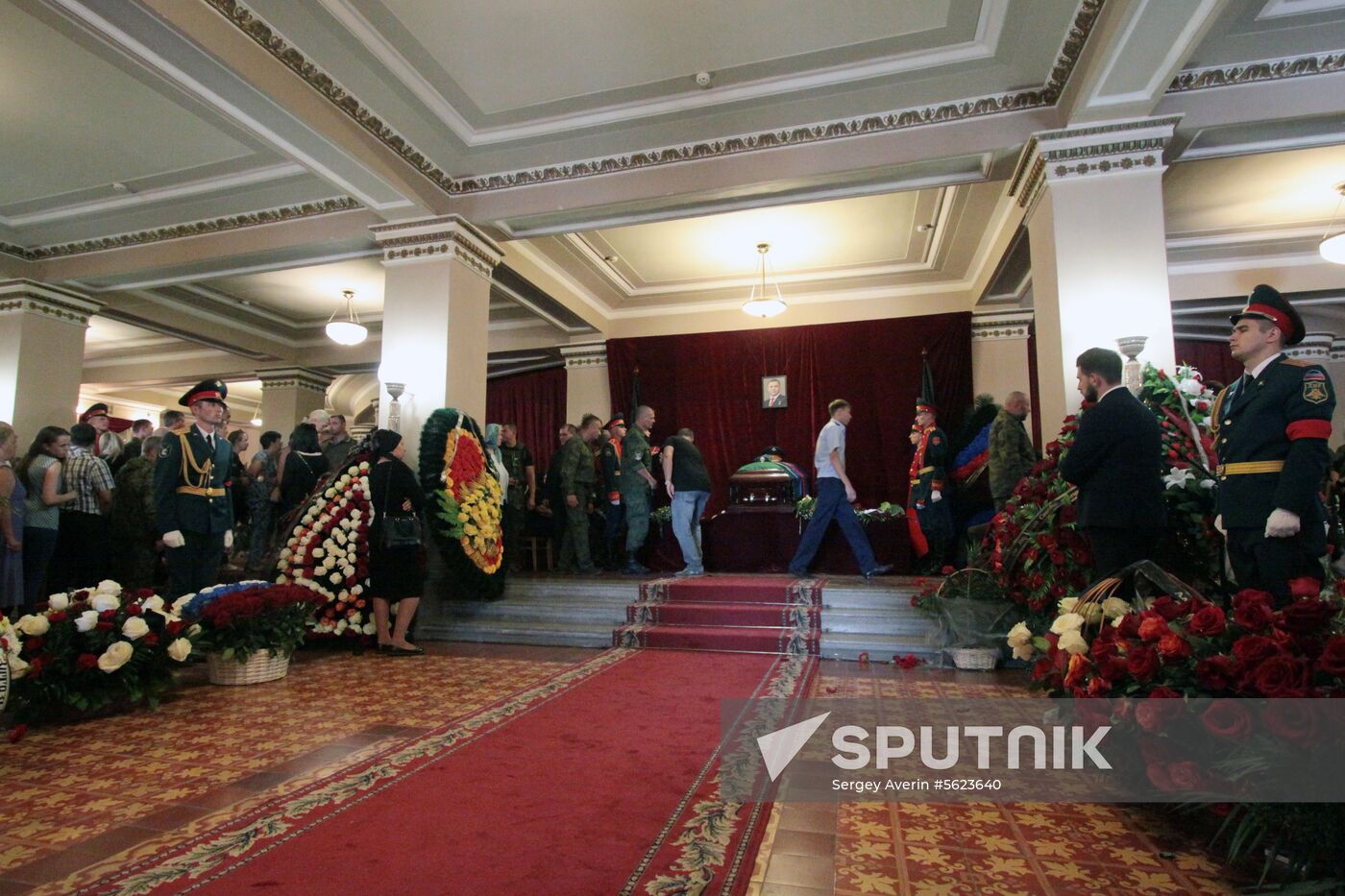Bidding last respects to Donetsk People's Republic Head Alexander Zakharchenko