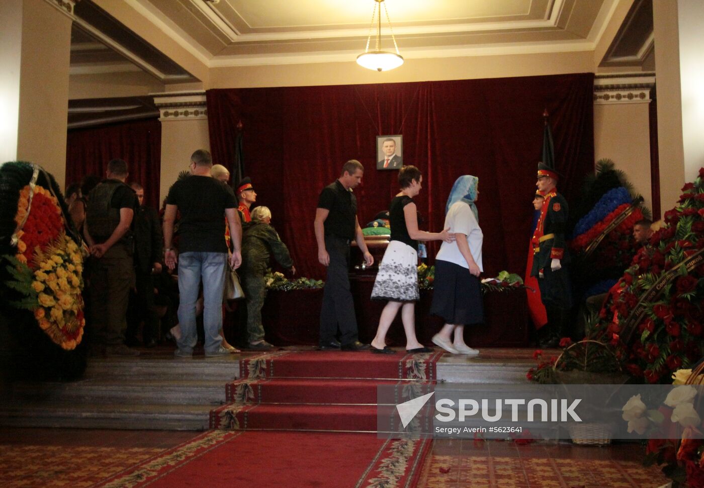 Bidding last respects to Donetsk People's Republic Head Alexander Zakharchenko