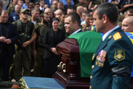 Bidding last respects to Donetsk People's Republic Head Alexander Zakharchenko