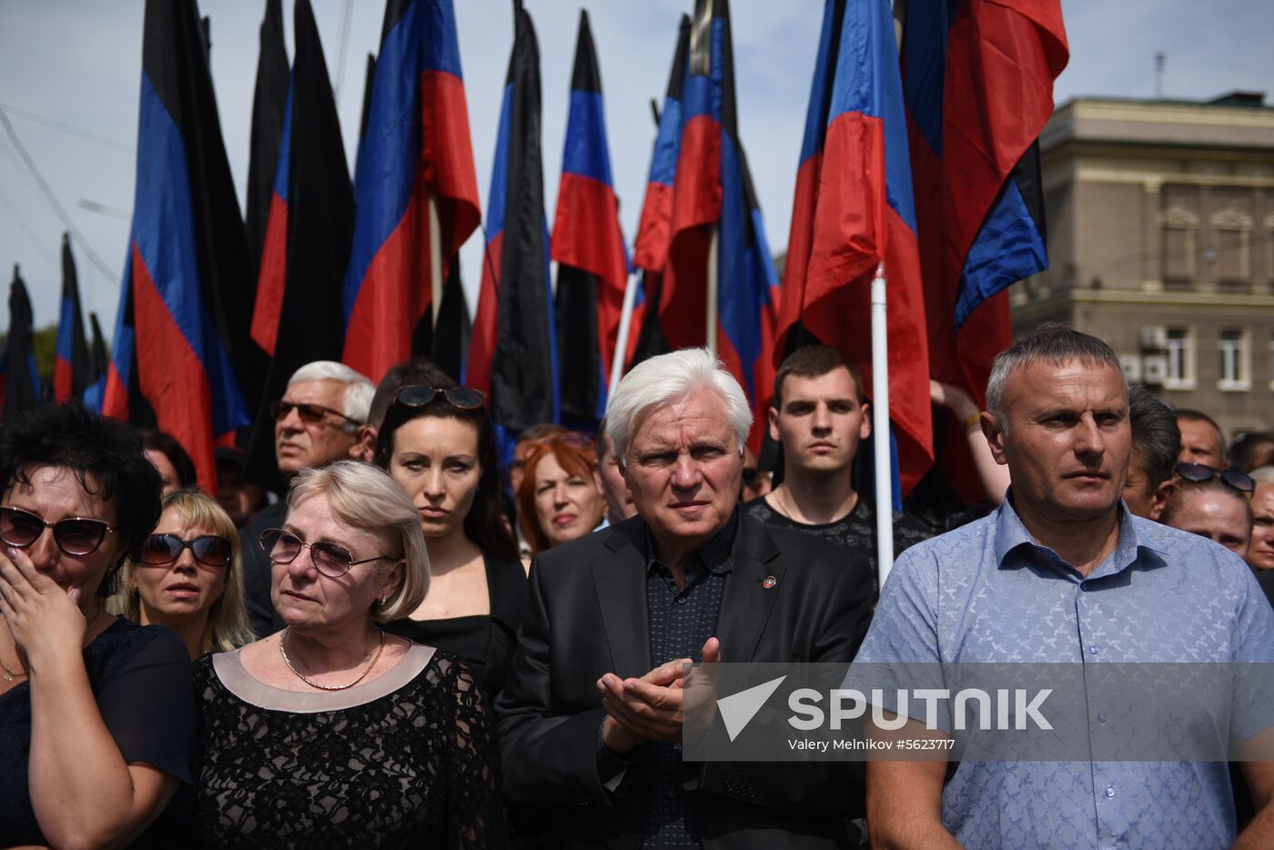Bidding last respects to Donetsk People's Republic Head Alexander Zakharchenko
