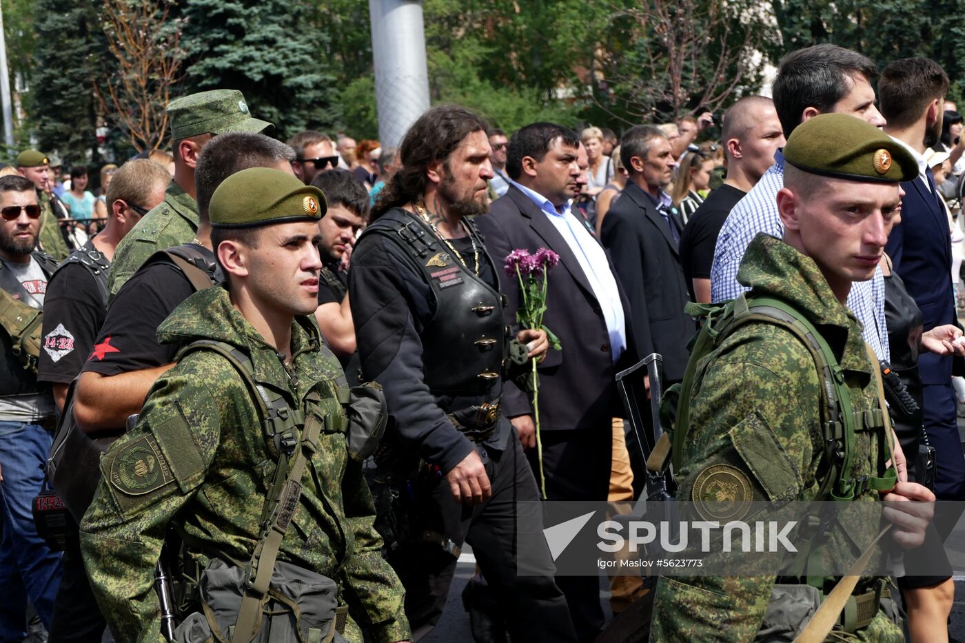 Bidding last respects to Donetsk People's Republic Head Alexander Zakharchenko