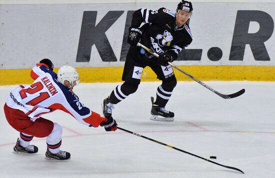 Ice hockey. Kontinental Hockey League. Traktor vs. CSKA