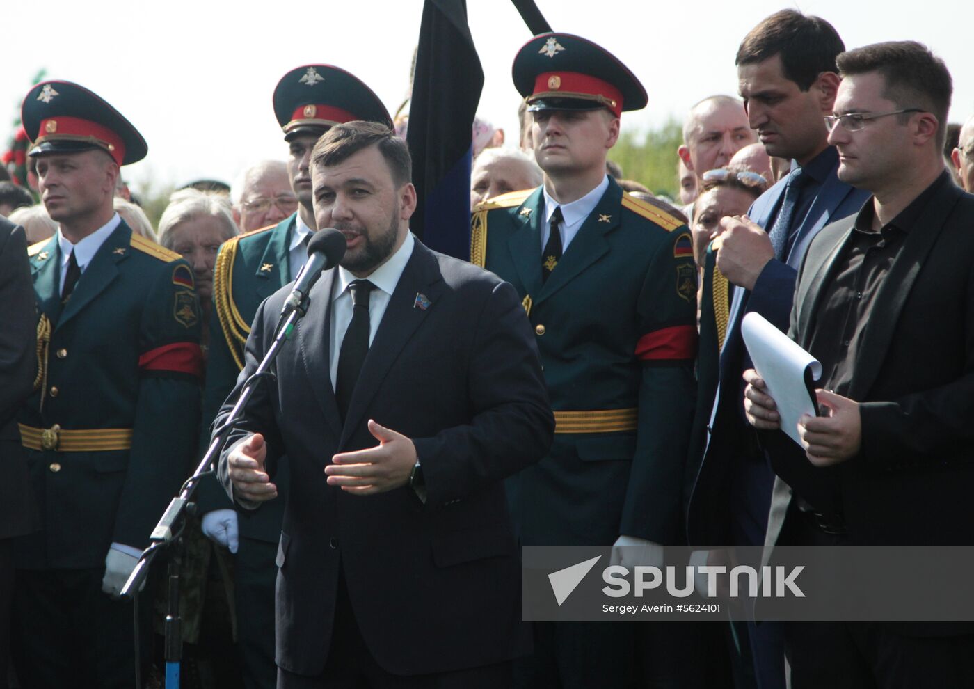 Bidding last respects to Donetsk People's Republic Head Alexander Zakharchenko