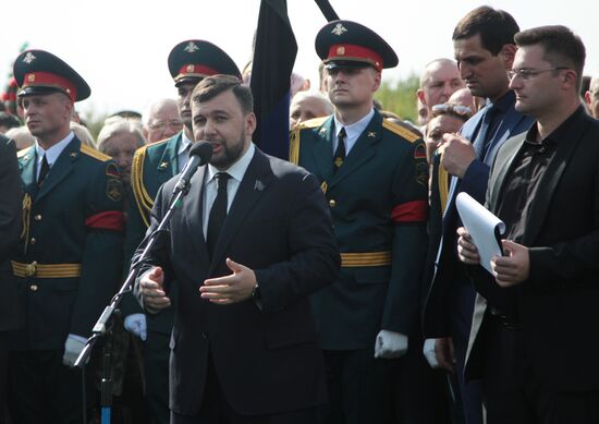 Bidding last respects to Donetsk People's Republic Head Alexander Zakharchenko