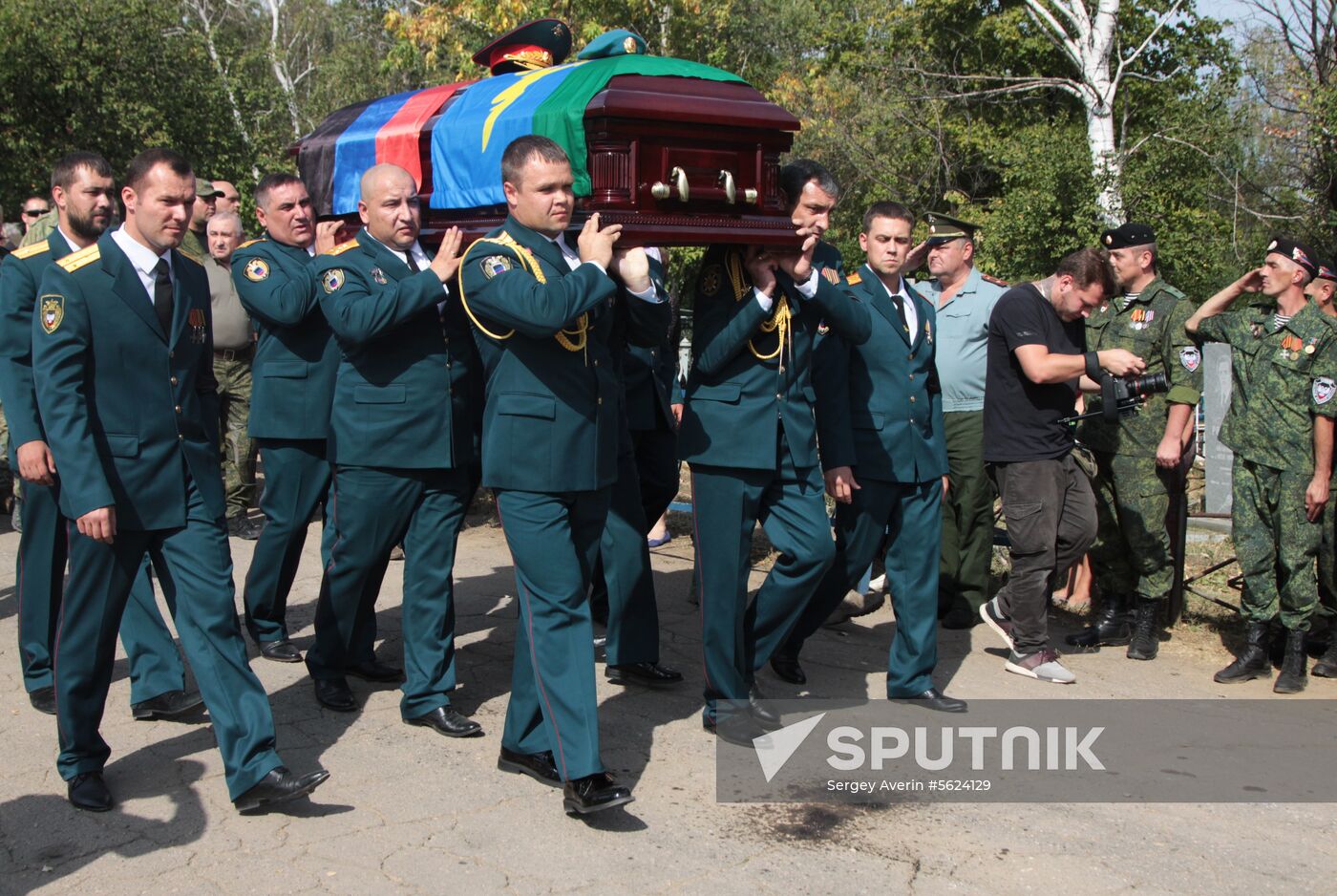 Bidding last respects to Donetsk People's Republic Head Alexander Zakharchenko
