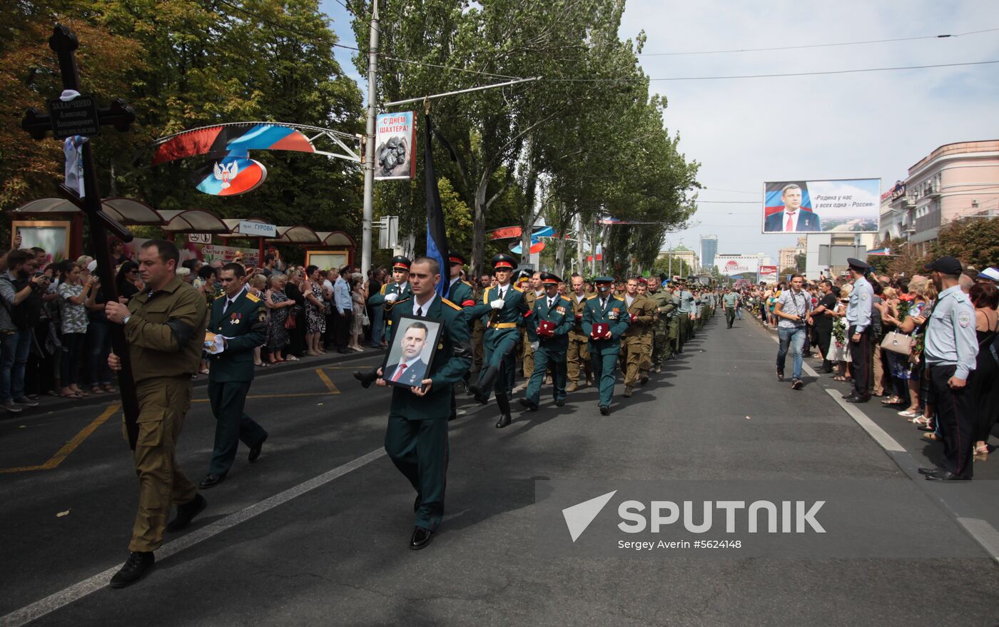 Bidding last respects to Donetsk People's Republic Head Alexander Zakharchenko