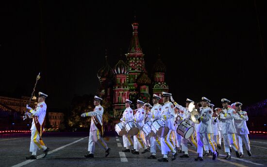 2018 Spasskaya Tower Military Music Festival closing ceremony