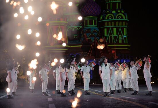 2018 Spasskaya Tower Military Music Festival closing ceremony