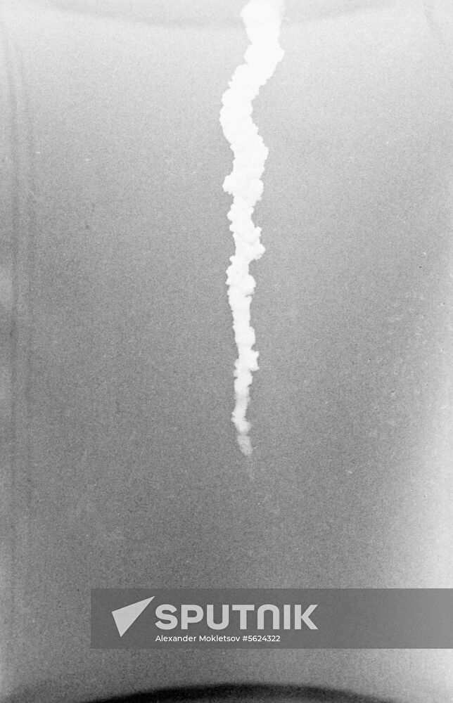 Soyuz 10 spaceship flight