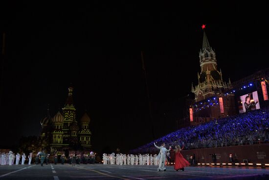 2018 Spasskaya Tower Military Music Festival closing ceremony