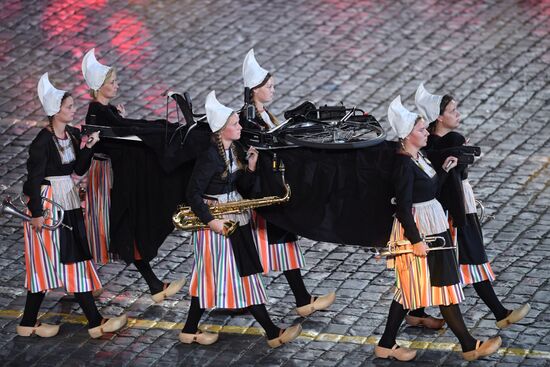 2018 Spasskaya Tower Military Music Festival closing ceremony