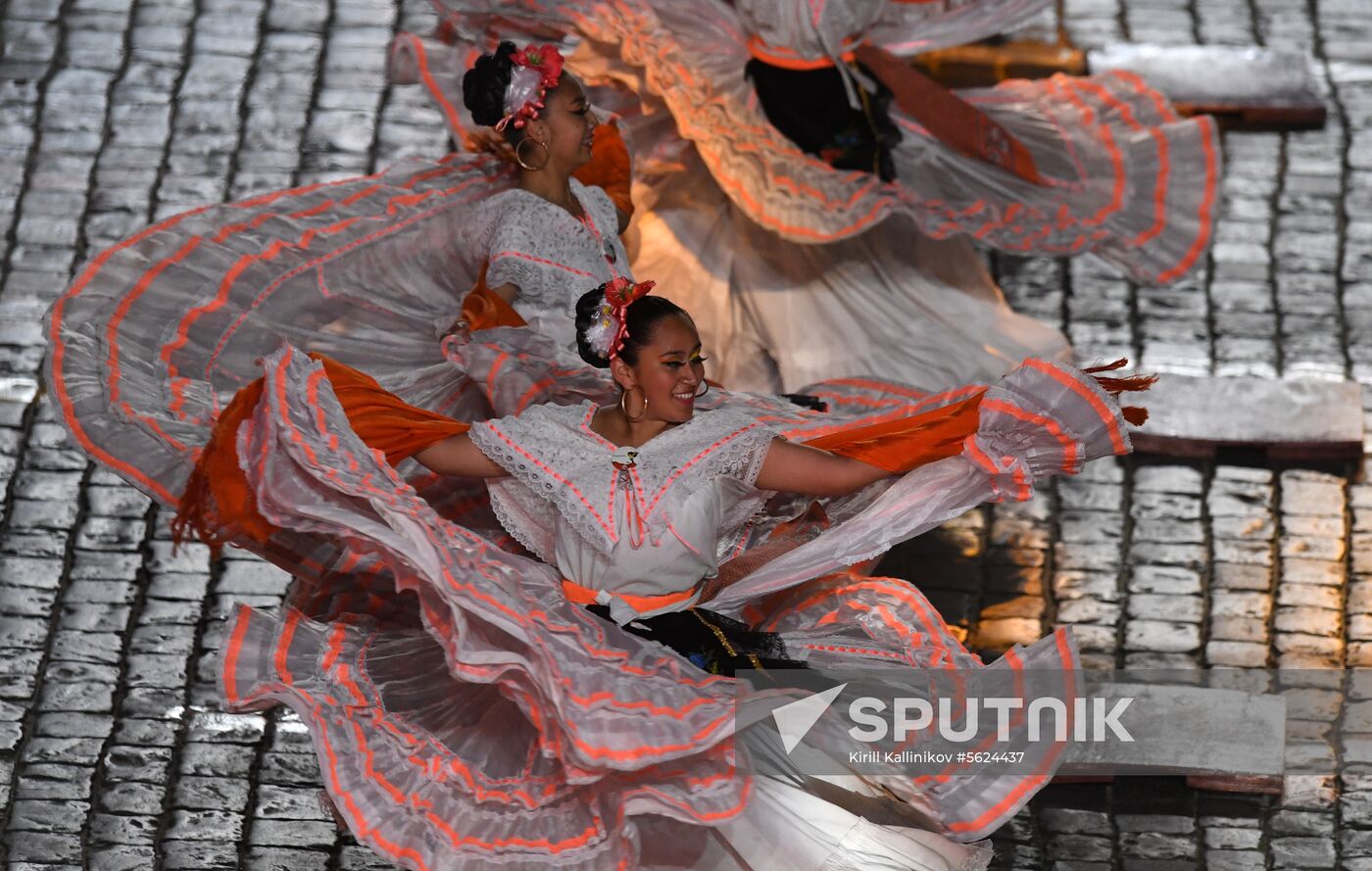 2018 Spasskaya Tower Military Music Festival closing ceremony