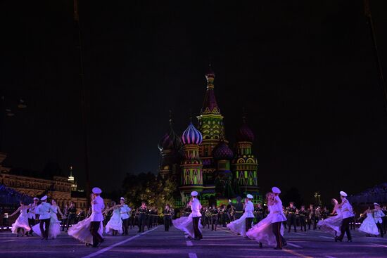 2018 Spasskaya Tower Military Music Festival closing ceremony