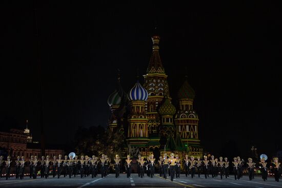 2018 Spasskaya Tower Military Music Festival closing ceremony