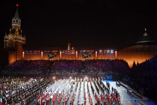 2018 Spasskaya Tower Military Music Festival closing ceremony