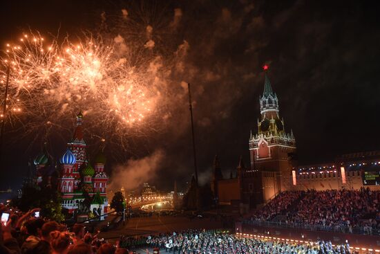 2018 Spasskaya Tower Military Music Festival closing ceremony