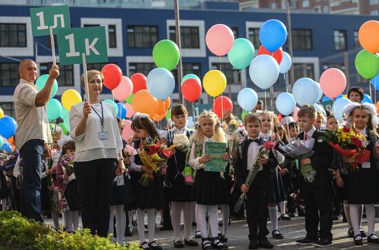 New school year starts in Russia
