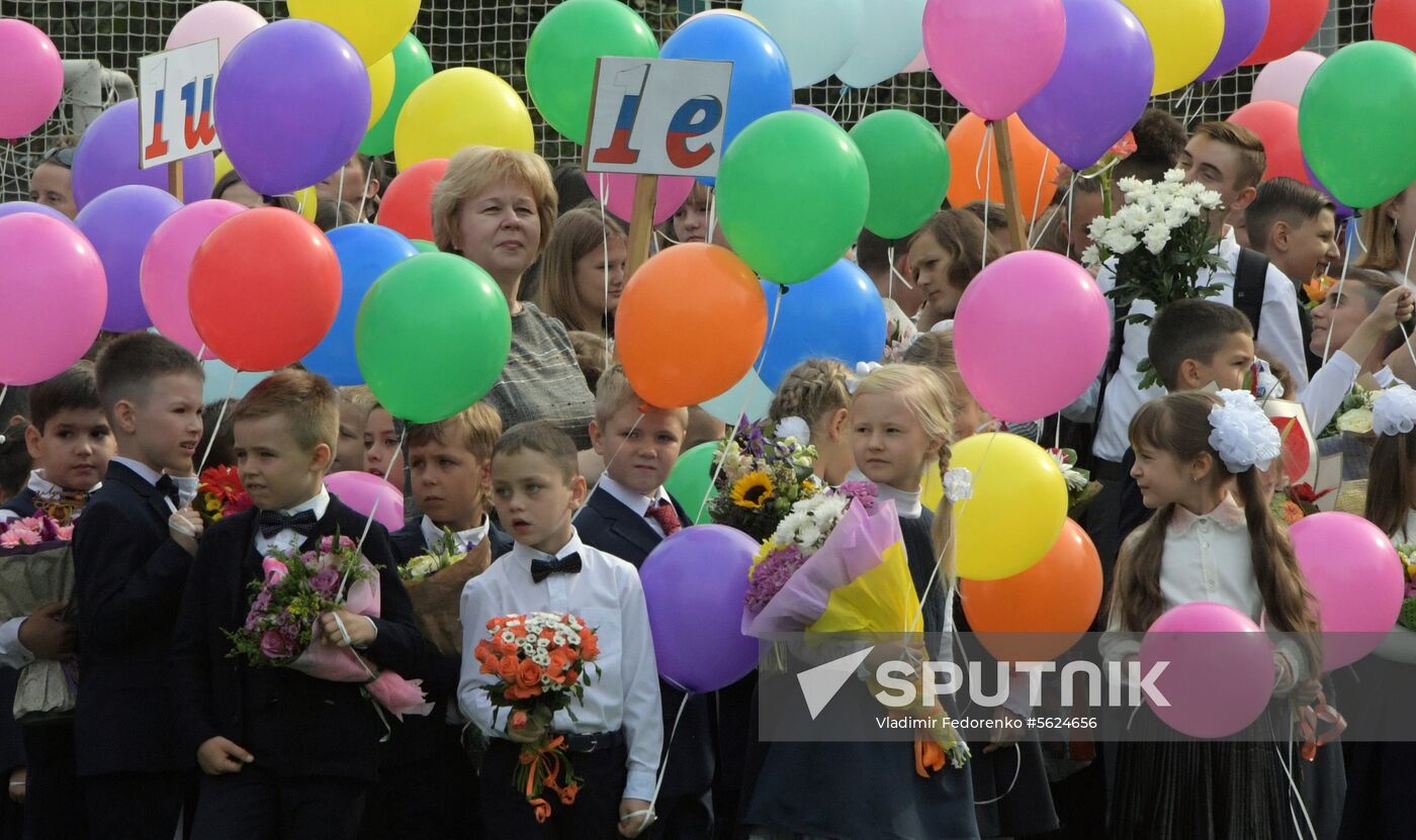 New school year starts in Russia