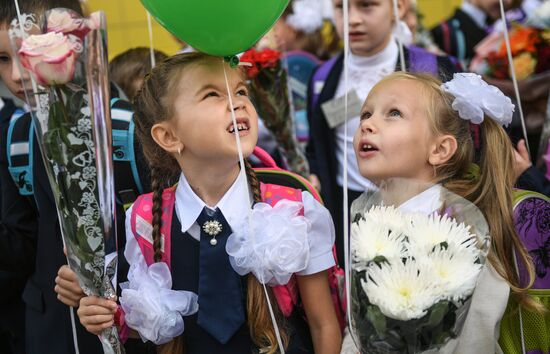 New school year starts in Russia