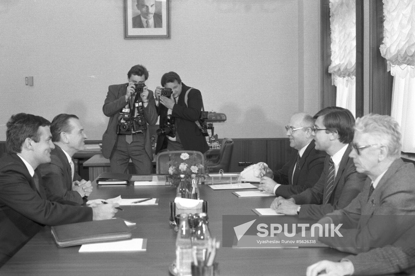 Prime Minister of Hungary Karoly Grosz visits USSR