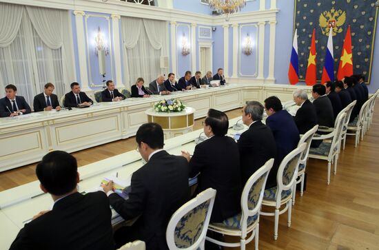 Prime Minister Dmitry Medvedev meets with General Secretary of Communist Party of Vietnam Nguyen Phu Trong
