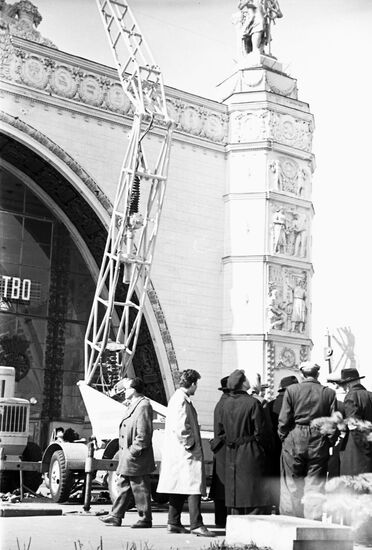 Two-section articulated platform SH2SV-14