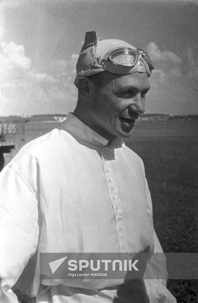 Test pilot Vladimir Kokkinaki