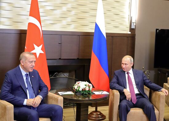 Vladimir Putin meets with Turkish President Recep Erdogan