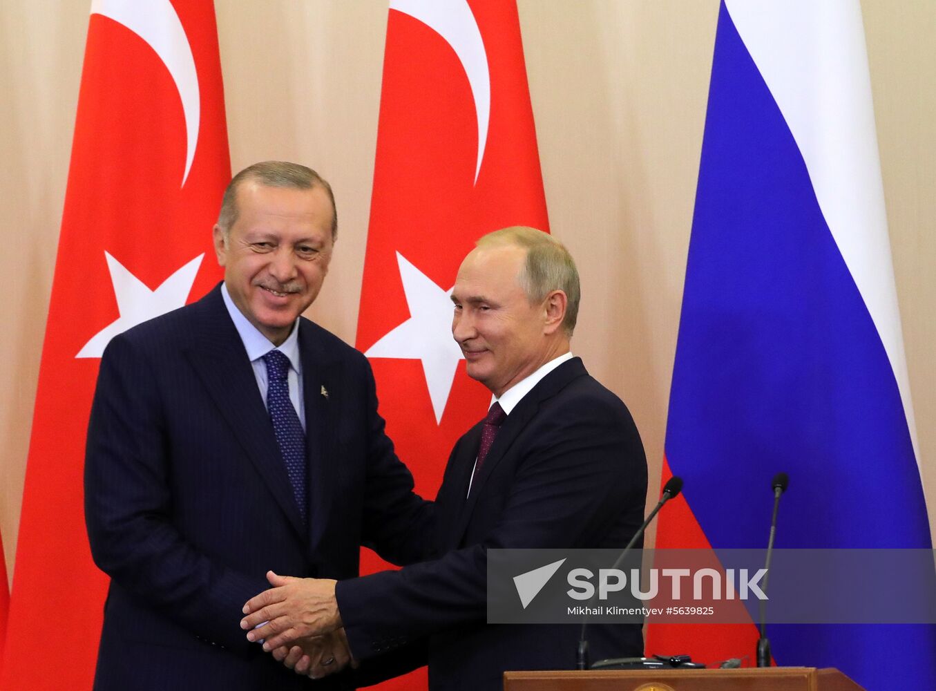Vladimir Putin meets with Turkish President Recep Erdogan
