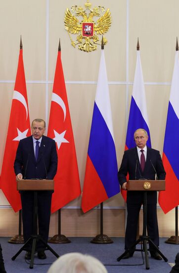 Vladimir Putin meets with Turkish President Recep Erdogan