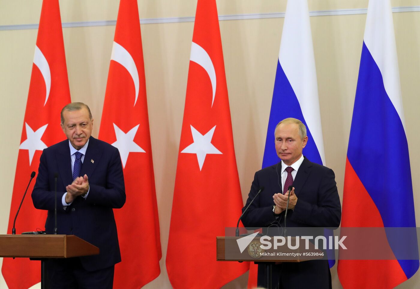 Vladimir Putin meets with Turkish President Recep Erdogan