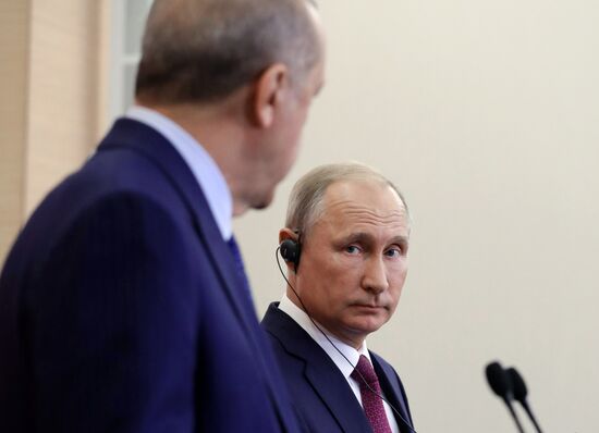 Vladimir Putin meets with Turkish President Recep Erdogan