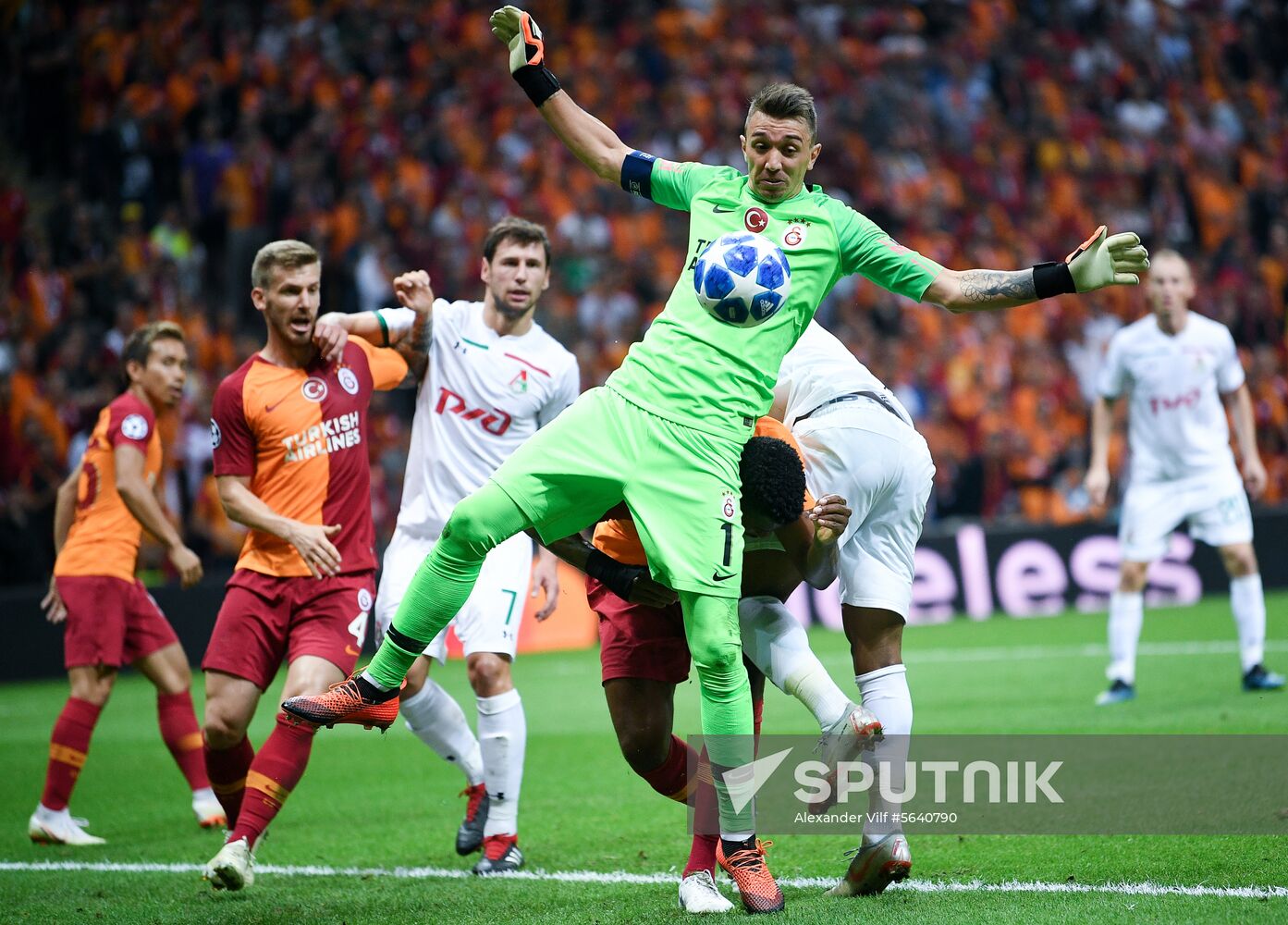 Turkey Soccer Champions League Galatasaray - Lokomotiv
