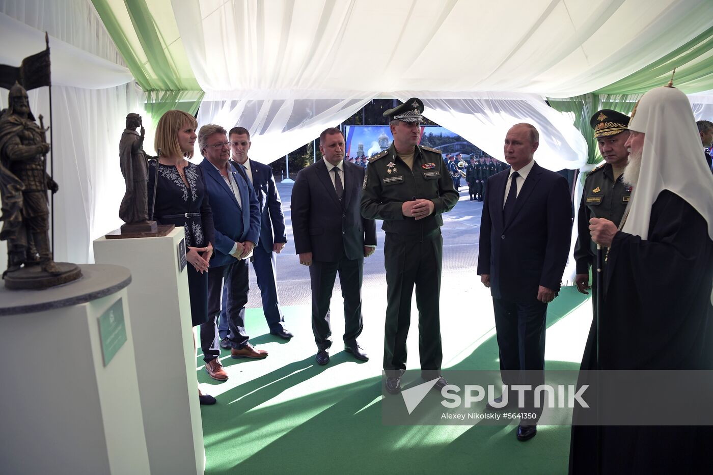 President Vladimir Putin visits Patriot park