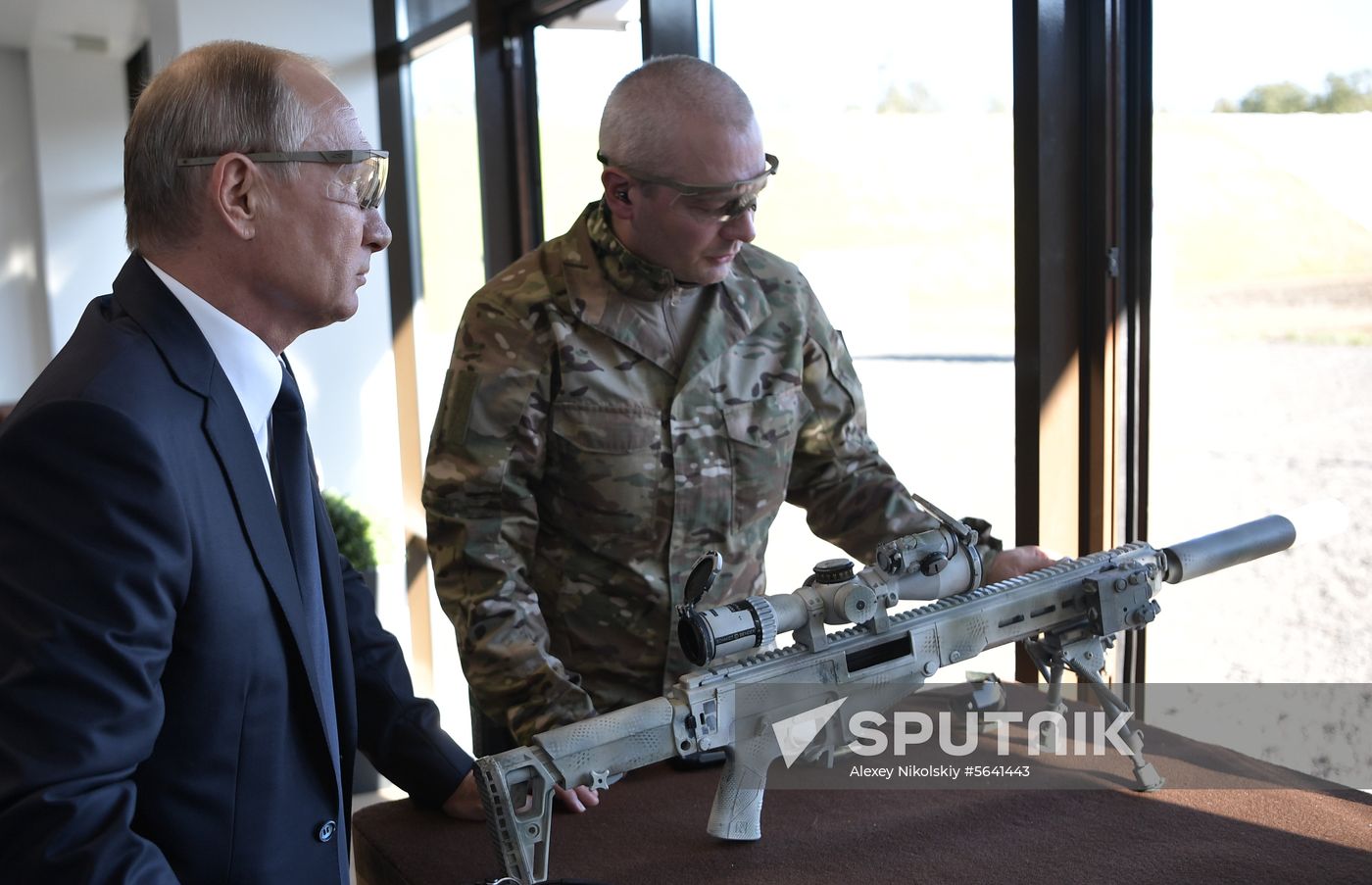 President Vladimir Putin visits Patriot park
