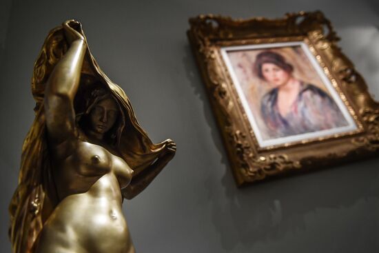 Russia Art Salon