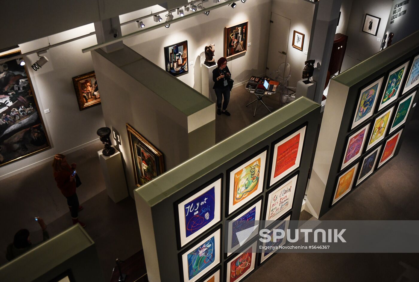 Russia Art Salon