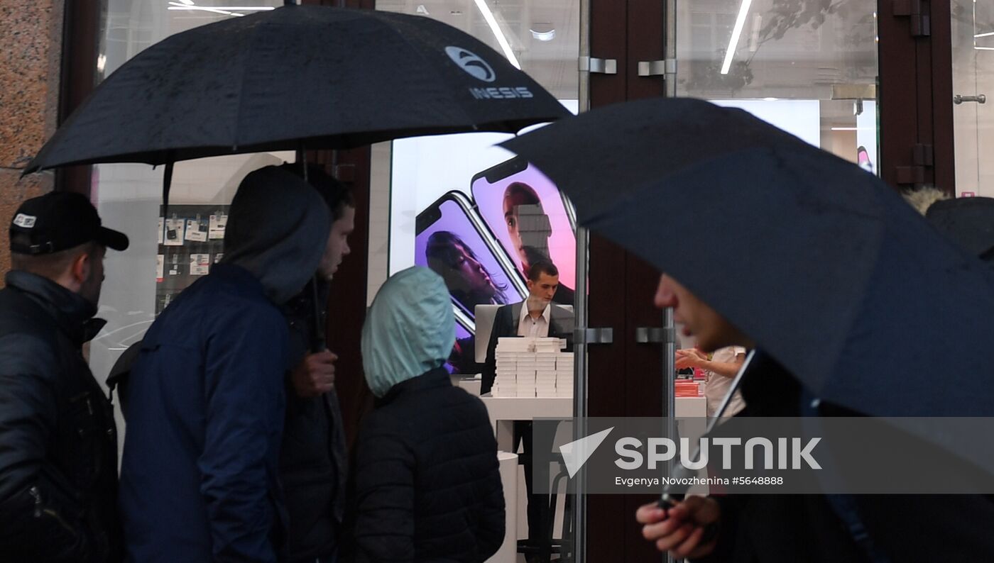 Russia New iPhones