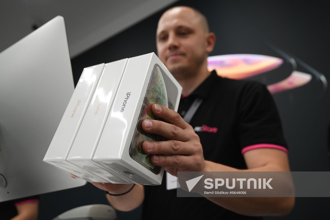 Russia New iPhones