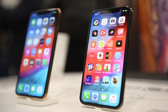 Russia New iPhones