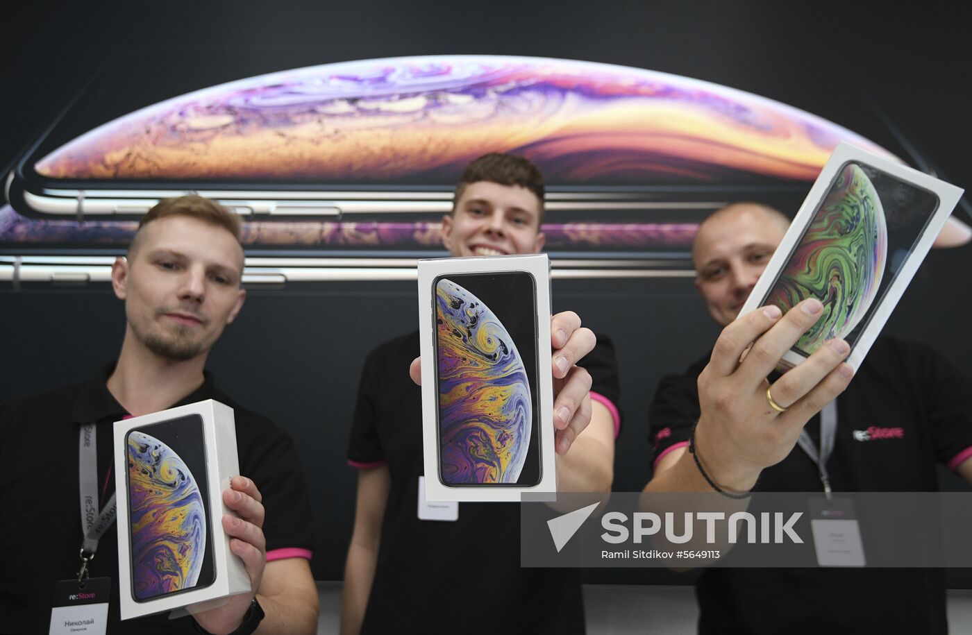 Russia New iPhones