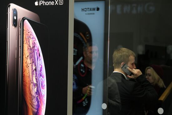 Russia New iPhones