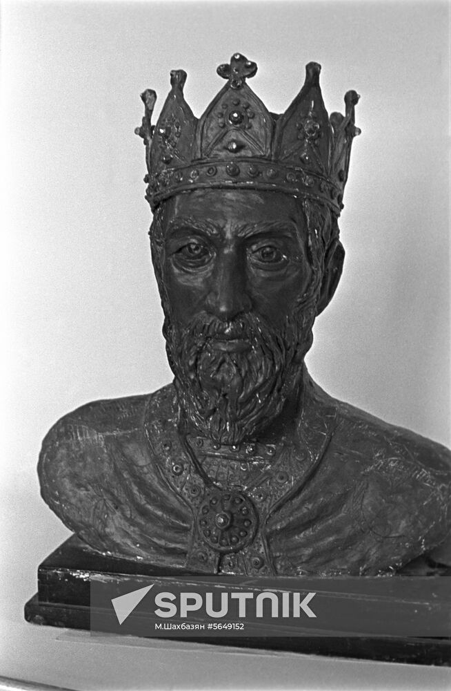 Sculptural portrait of tsar Grigor I of Syunik