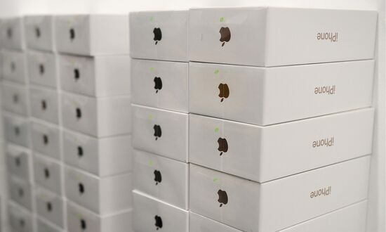 Russia New iPhones