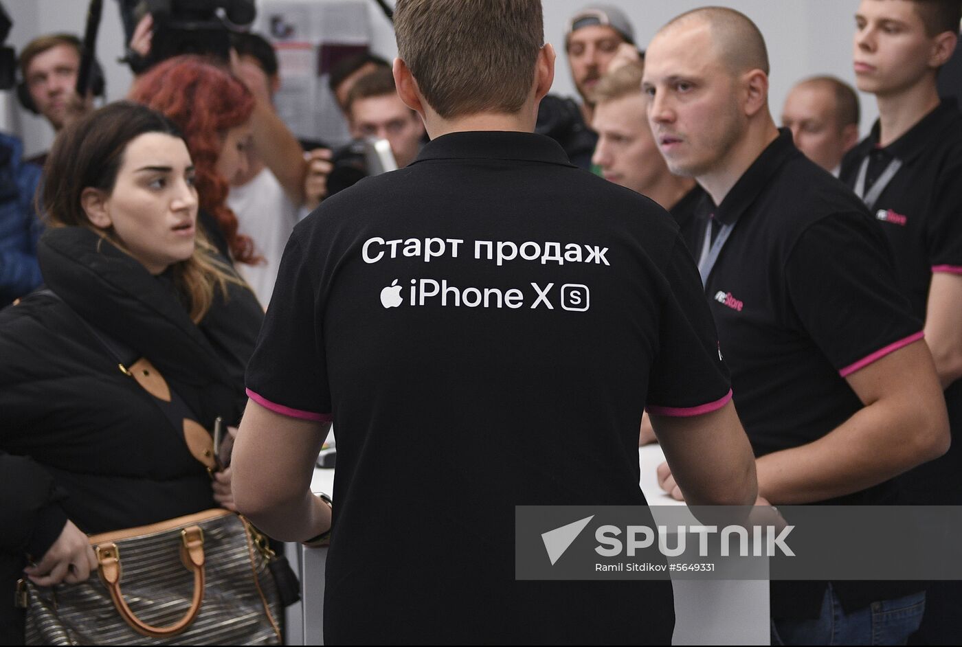 Russia New iPhones