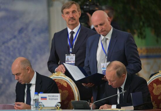 President Vladimir Putin attends CIS Heads of State Council meeting in Dushanbe